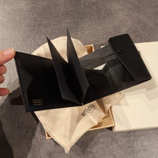 Valextra Portafoglio Grip Nero con Bottone