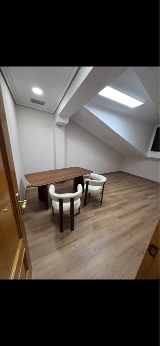 Mesa comedor madera y 2 sillas Sklum