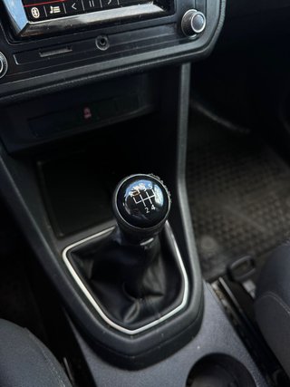 Volkswagen Caddy 5 PLAZAS