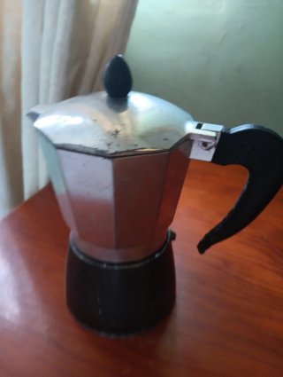 Cafetera italiana de aluminio