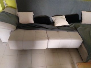 Sofá chaise longue beige y gris
