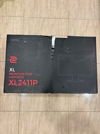 Monitor BenQ XL2411P.