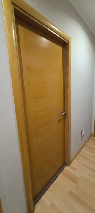 Conjunto puertas madera con cristal