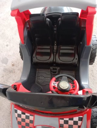Coche eléctrico Challenger.