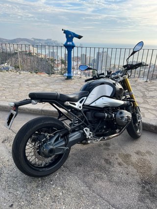 BMW R nine T 2014 Naked Negra y plateada
