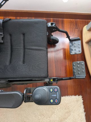 Silla de ruedas eléctrica