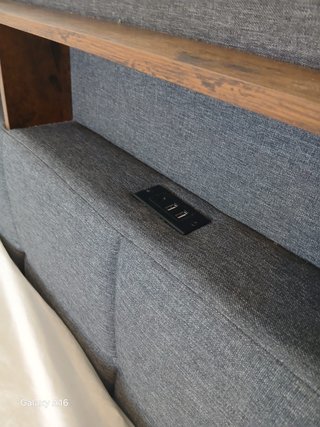 Cama Matrimonio LED y USB