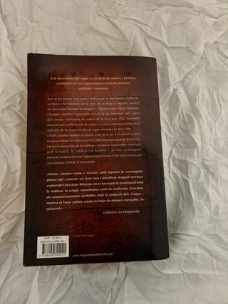 Dúo de Bestsellers: Dime Quién Soy y Mar de Foc