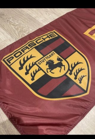 Bandera Porsche color burdeos