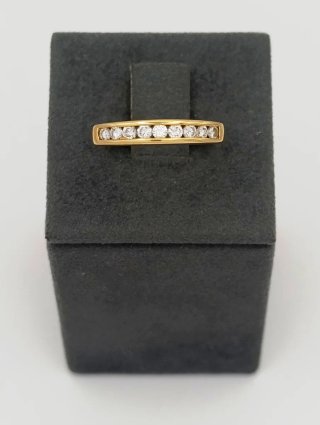 Anillo de Oro 18k con Brillantes.