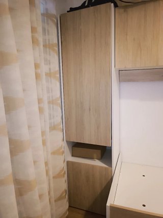 Dormitorio juvenil color roble y blanco