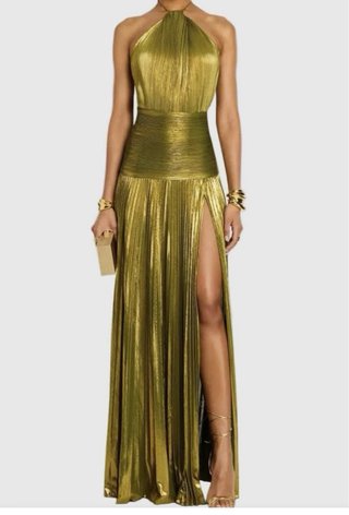 Vestido largo dorado con abertura