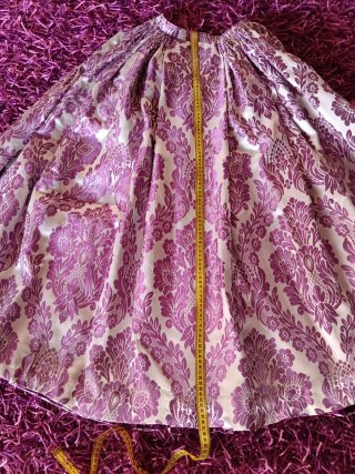 Falda Fallera Morada y Beige