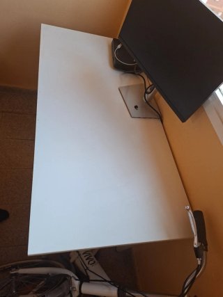Mesa de escritorio blanca Ikea