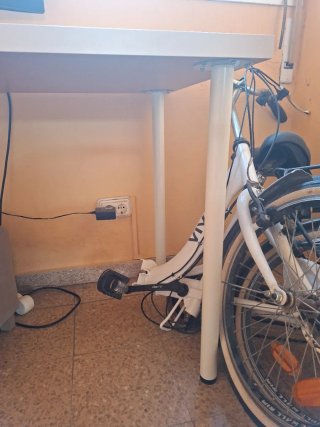 Mesa de escritorio blanca Ikea