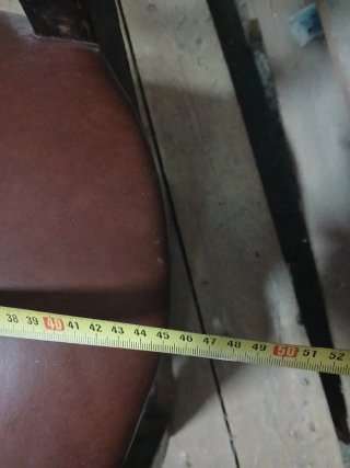 Silla costurera antigua madera y cuero