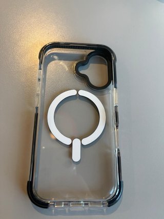 iPhone 16 verde azulado.