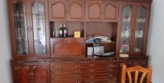 Regalo mueble de salón de madera y cristal