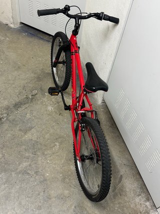 Bicicleta infantil roja BTWIN