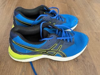 Zapatillas de correr Asics Azul y Amarillo