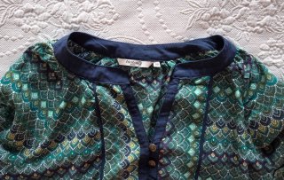 Conjunto Boho: Blusa tonos verdes y Vaqueros