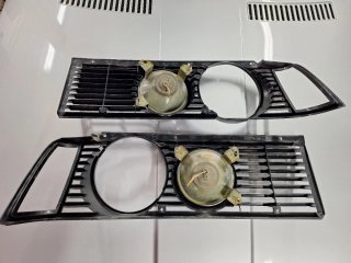 Parrilla Monofaro BMW E21 Hella