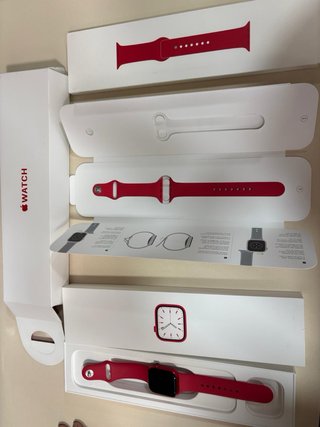 Apple Watch Series 8 (PRODUCT)RED