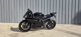 Yamaha R6R Negra - Moto Deportiva