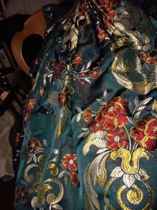 Falda alicantina  Brocada 100cmlargo cintura 70