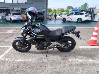 Kawasaki ER6N  2012 Negra  68.000 km