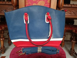 Bolso shopping azul y rojo