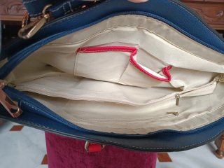 Bolso shopping azul y rojo