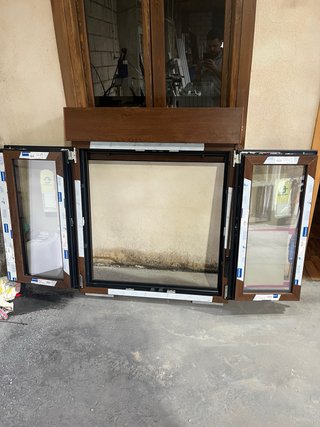 Ventana PVC Oscilobatiente Nogal Oscuro
