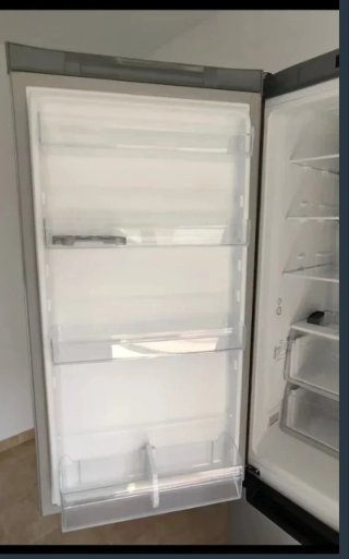 Nevera (combi) Indesit