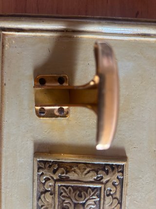 Perchero de pared antiguo metal y madera