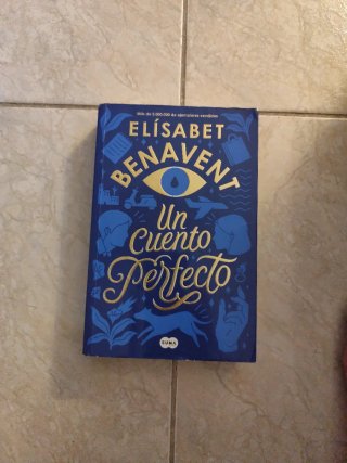 Un cuento perfecto / A Perfect Short Story