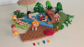 Figuras y piezas de Playmobil 4858 Piscina tobogán