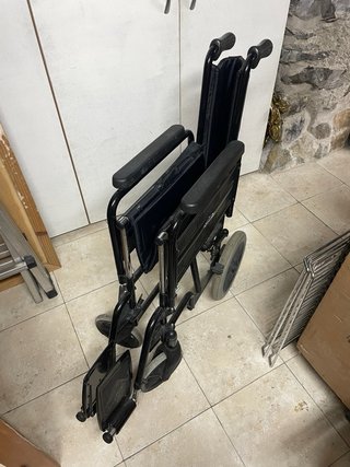 Silla de ruedas plegable