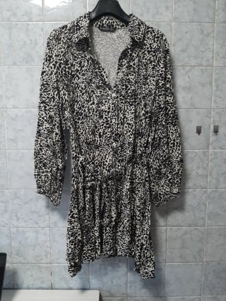 Vestido camisero estampado M Stradivarius