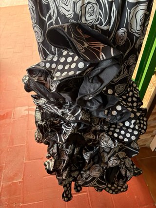 Traje Flamenca Flores y Lunares