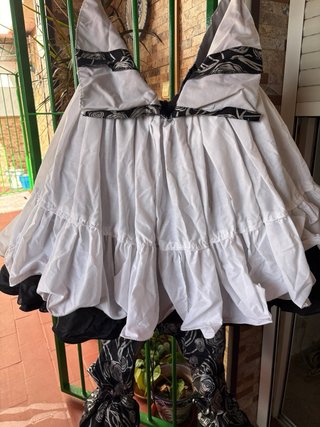 Traje Flamenca Flores y Lunares