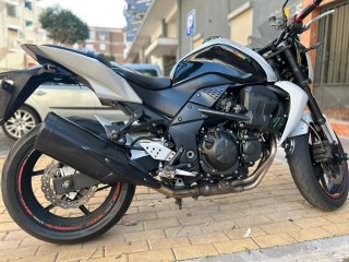 Kawasaki Z750 Blanca