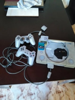 PlayStation 1 (PS1) con Memory Cards