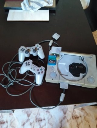 PlayStation 1 (PS1) con Memory Cards