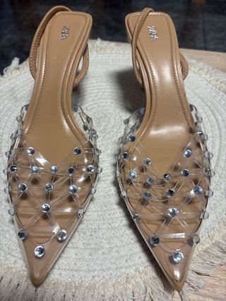 Zapatos Zara Talla 40Beige/Plata Destalonados
