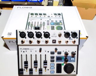 Nueva.  BEHRINGER FLOW 8  Mesa de Mezclas Digital