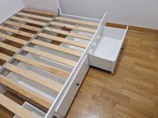 Diván HEMNES 80x200 con 3 cajones