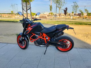 KTM Duke 690 R
