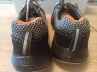 Botas de seguridad U-Power grises y naranjas