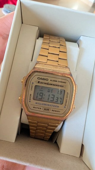 Reloj Casio Dorado Digital